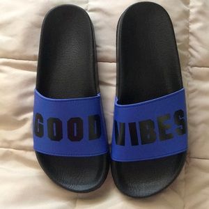 NWOT Victoria Secret PINK slides